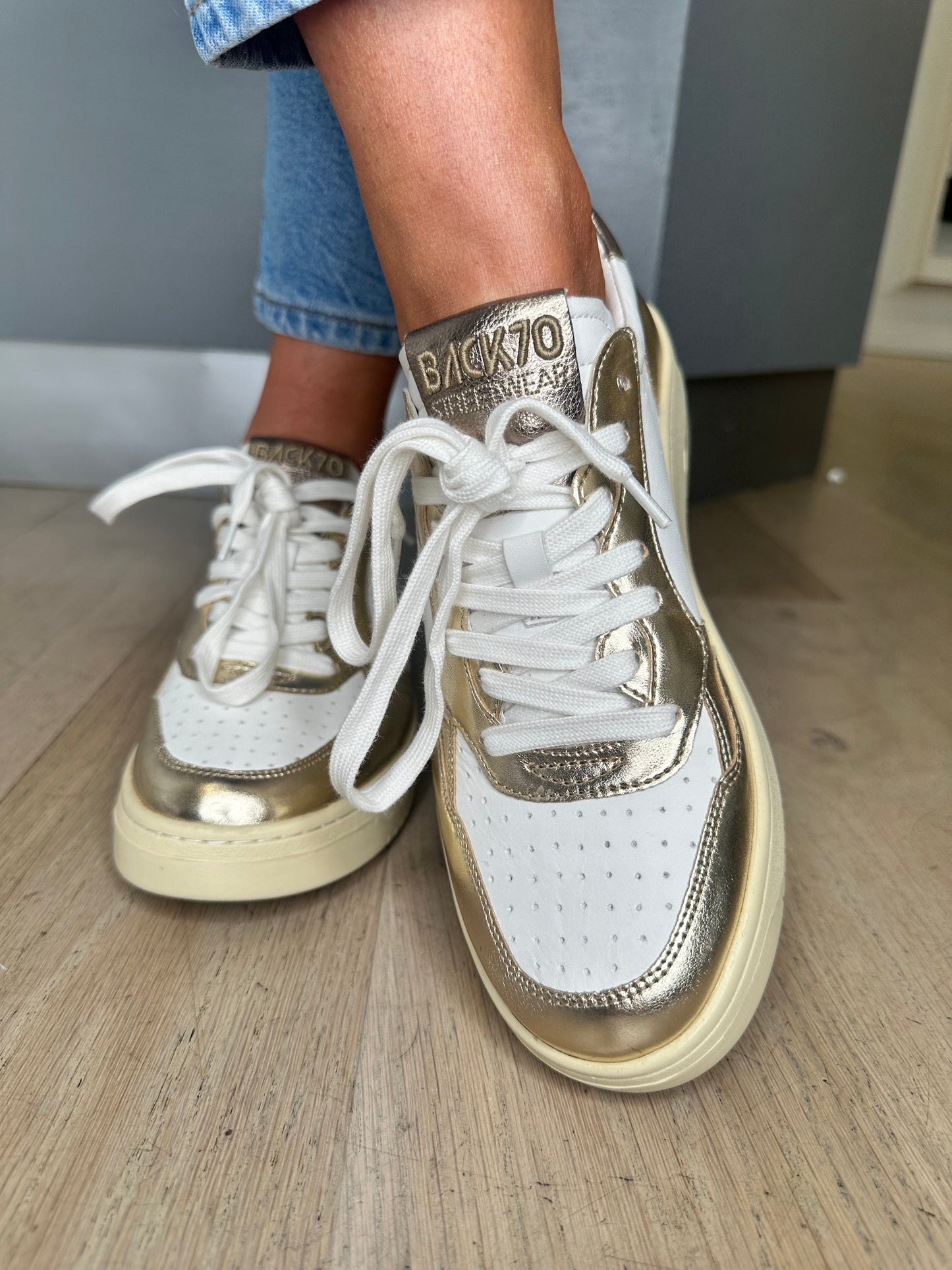 Back 70 - Metallic Gold / White / Soft Bronze Trim Trainer