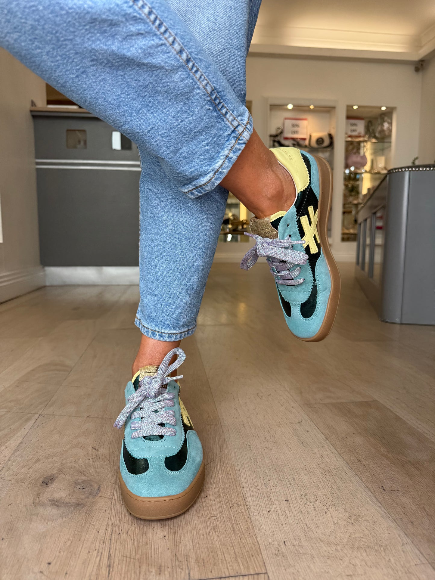 Another Trend - Teal & Lemon Trim Trainer