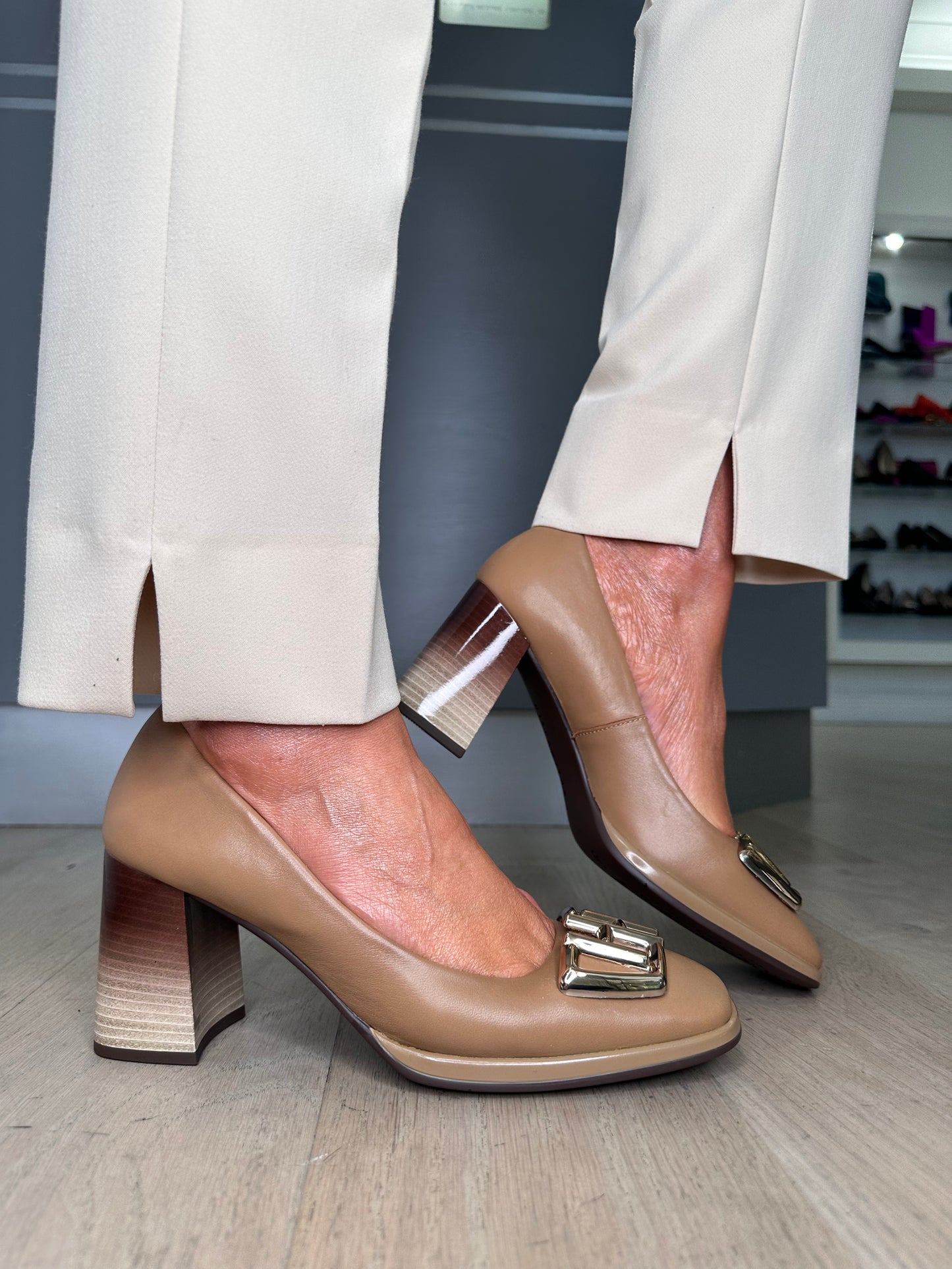 Hispanitas - Rich Camel Court Shoe With Block Heel & Gold Trim