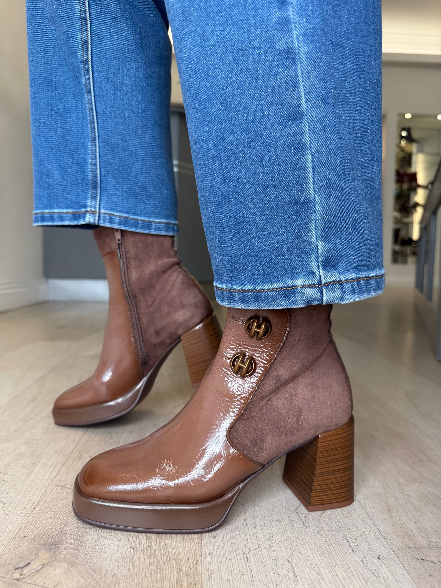 Hispanitas - Mocha Flexy Patent/ Stretch Suede Block Heel Boot
