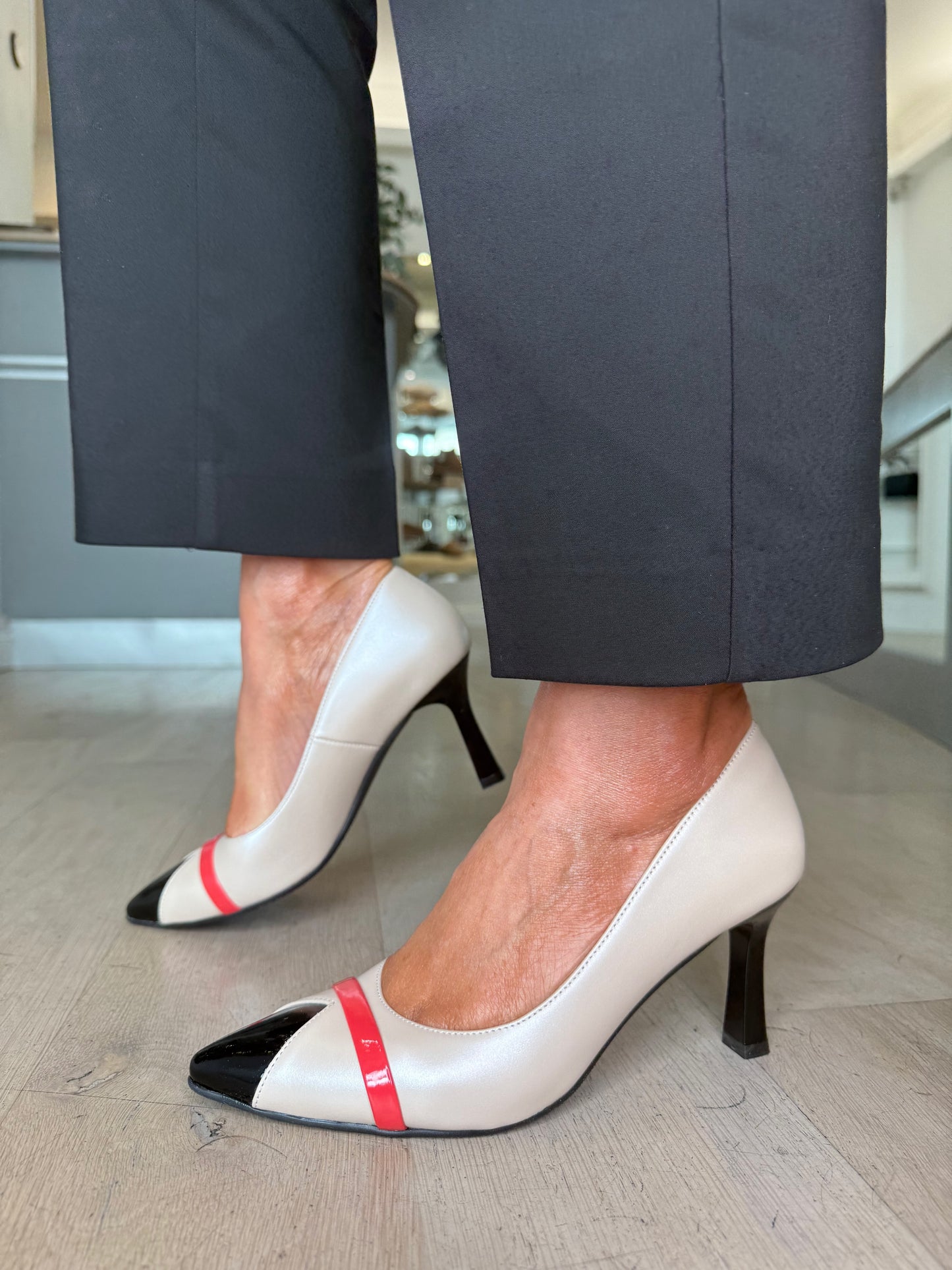 Emis - Black/ Cream/ Coral Mix Pointy Toe Court Shoe