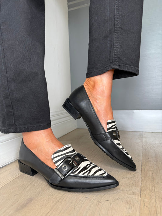 Hispanitas - Black Leather Pointy Toe Slip On Shoe With Zebra Print Inset