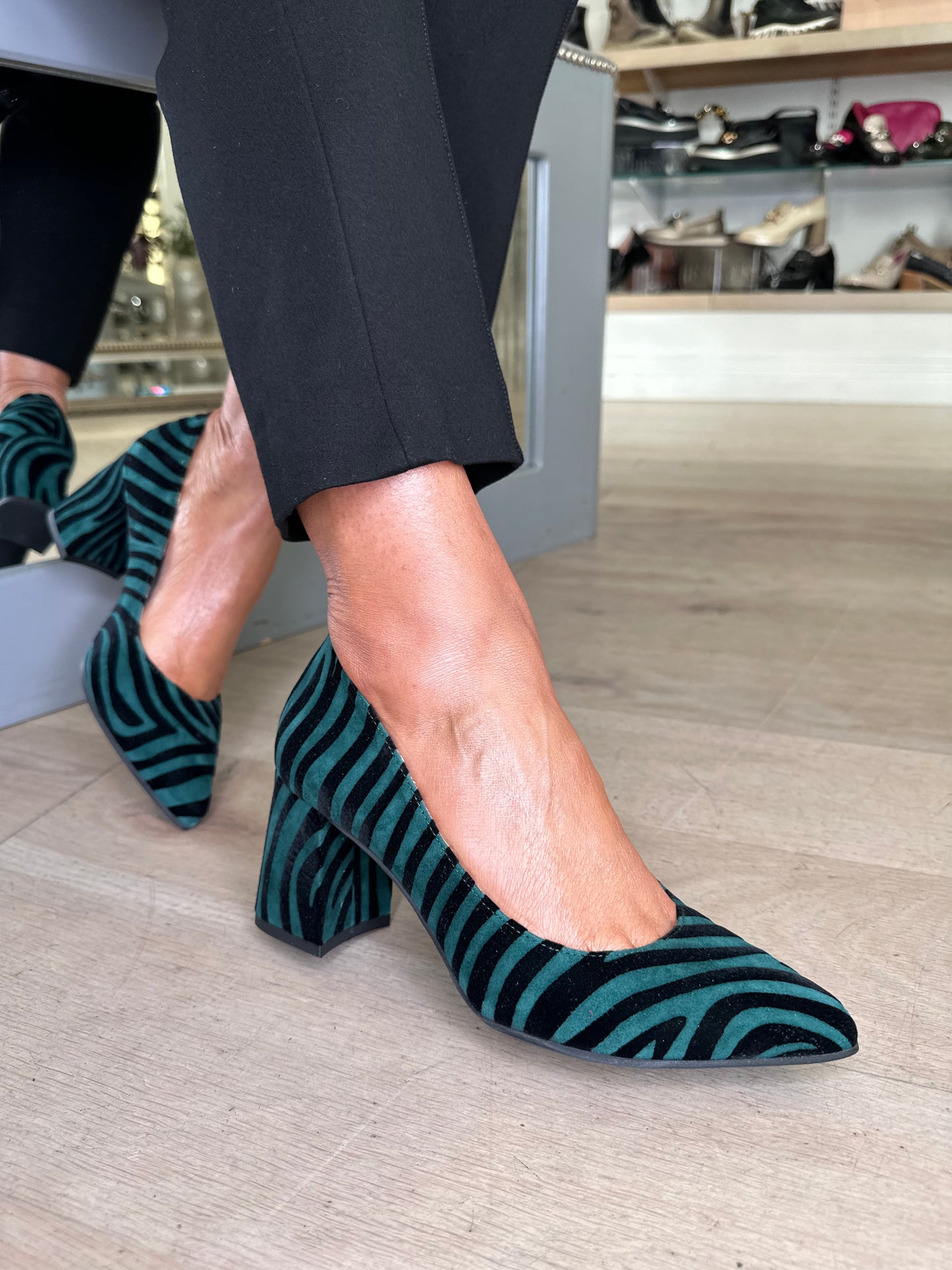 Marian - Teal/Black Zebra Print Pointy Toe Shoe Wit Mid block Heel