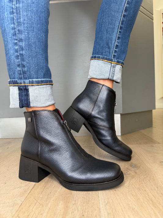 Jose Saenz - Dark Navy Leather Block Heel Zip Up Boot