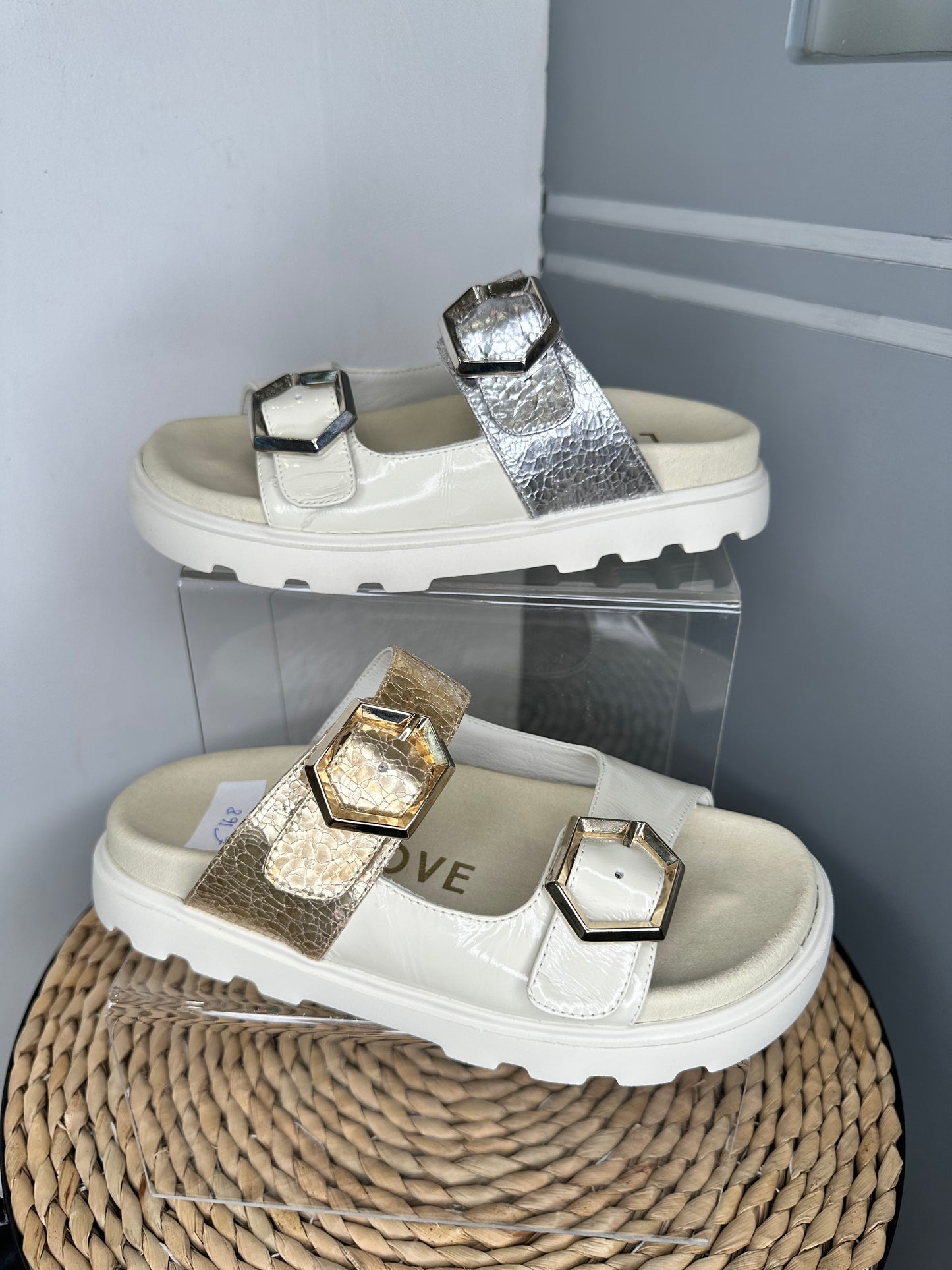 Lodi Love - Cream / Silver Flexy Patent 2 Strap Slider