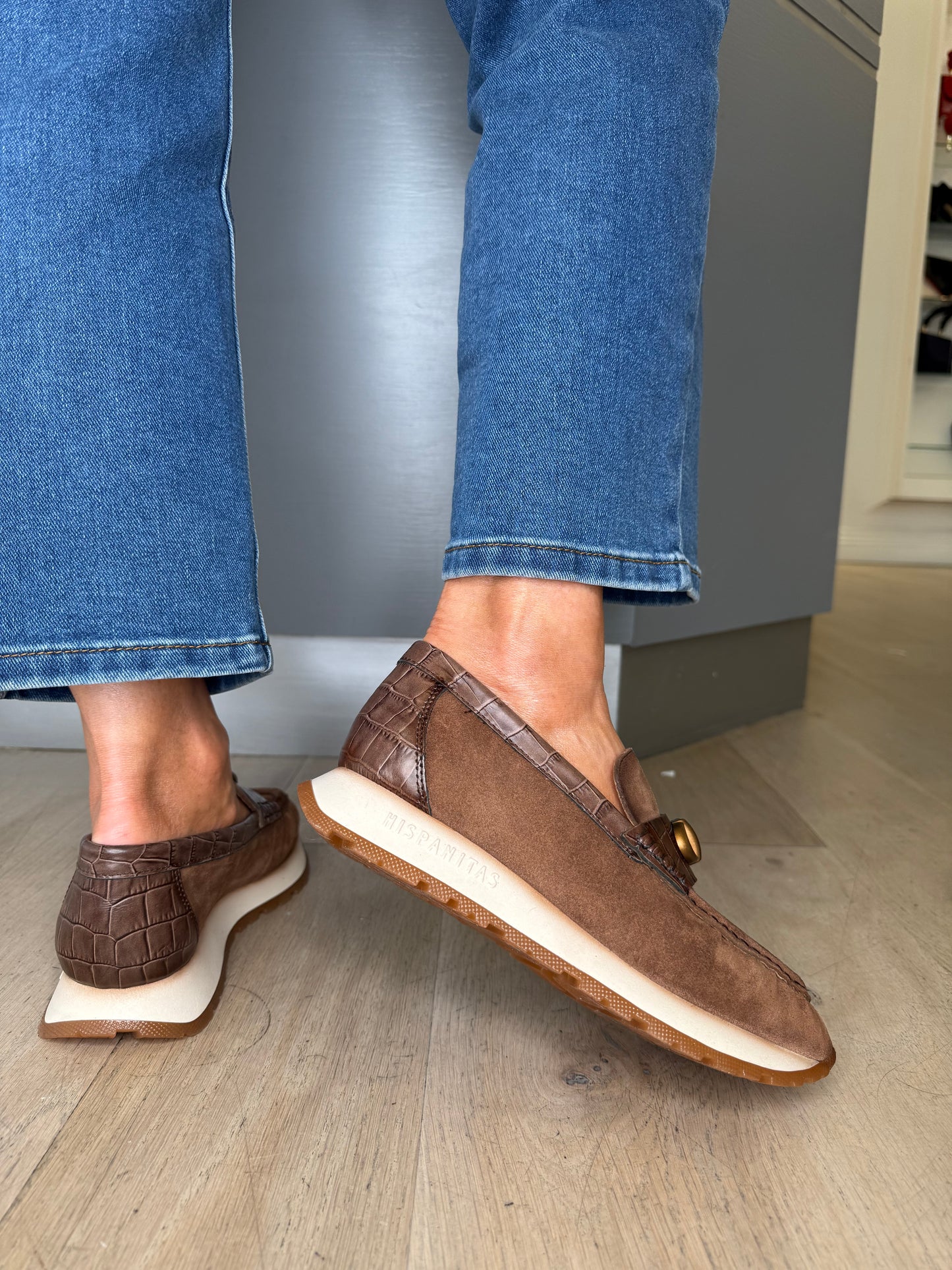 Hispanitas - Soft Brown Suede Moccasin Shoe With Dark Brown Croc Trim