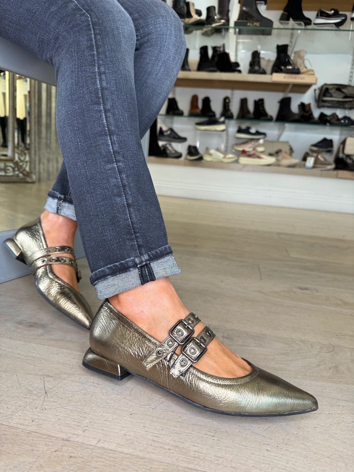 Marian - Metallic Antique Gold Nappa Leather Pointy Toe Pomp