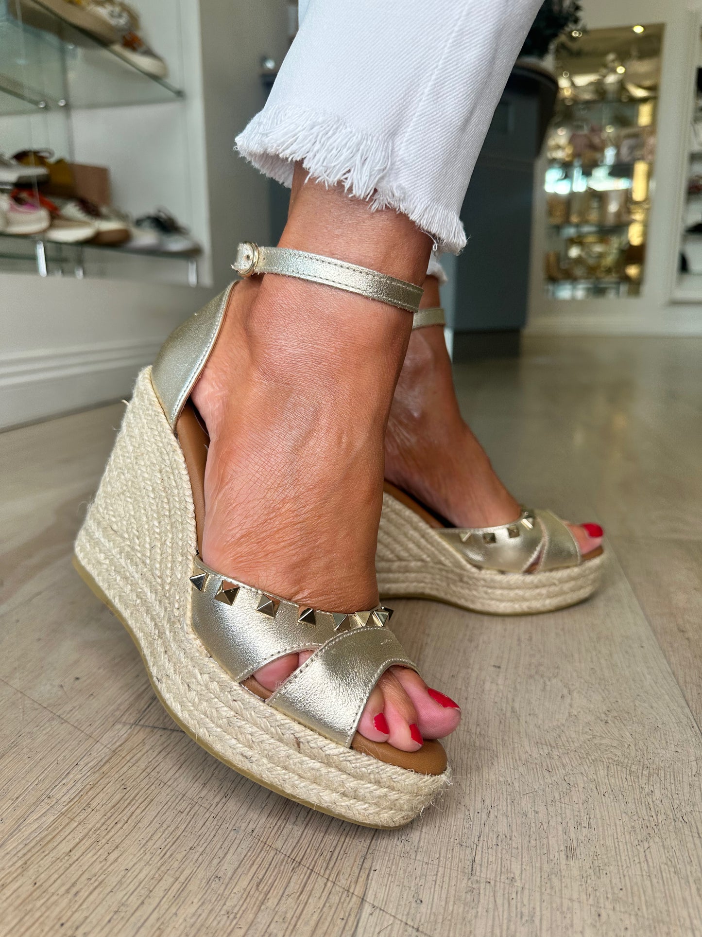 Viguera - Metallic Gold Peep Toe Espadrille Wedge
