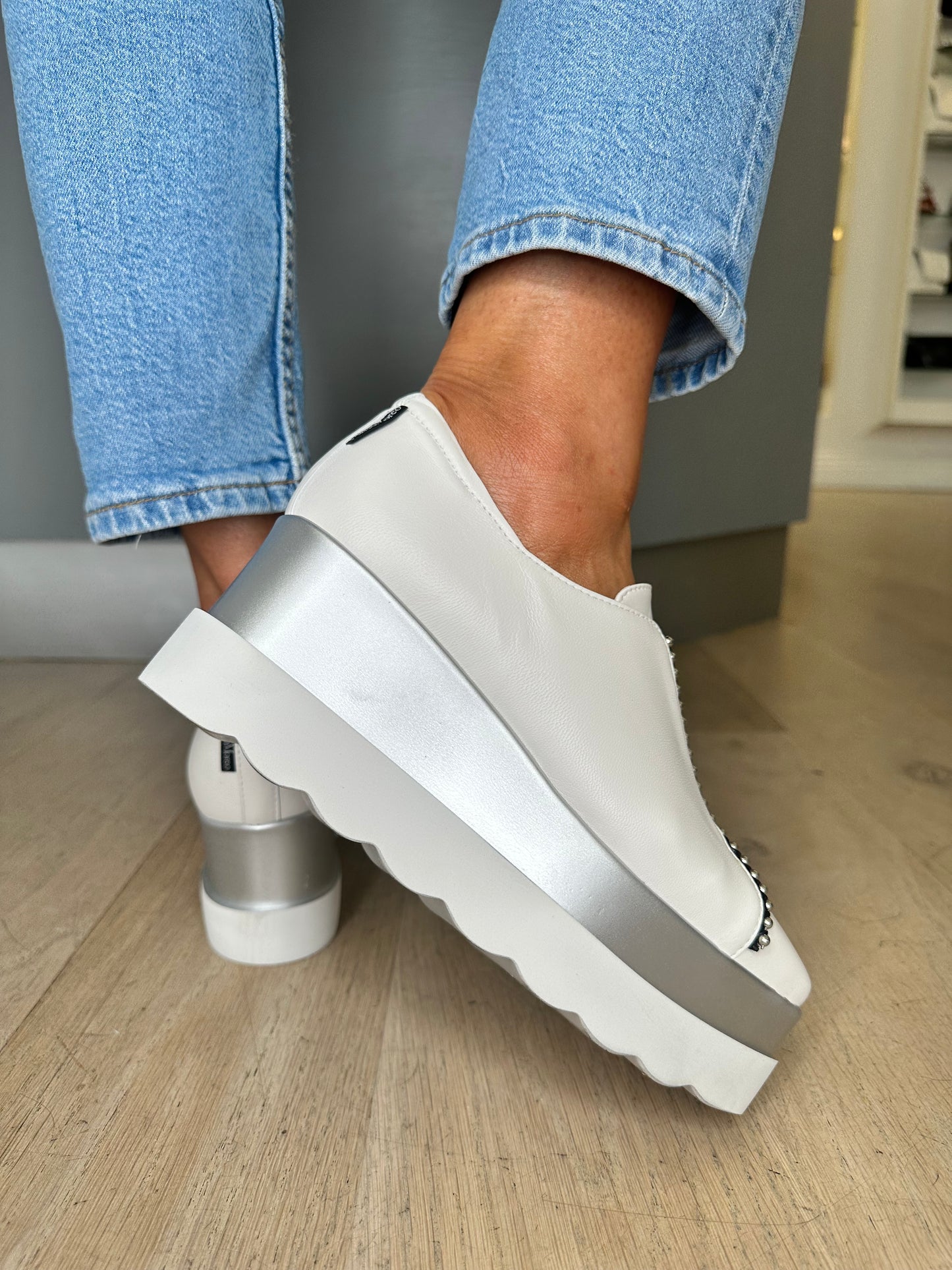 Marco Moreo - White / Silver Trim Chunky Sole Slip On Show