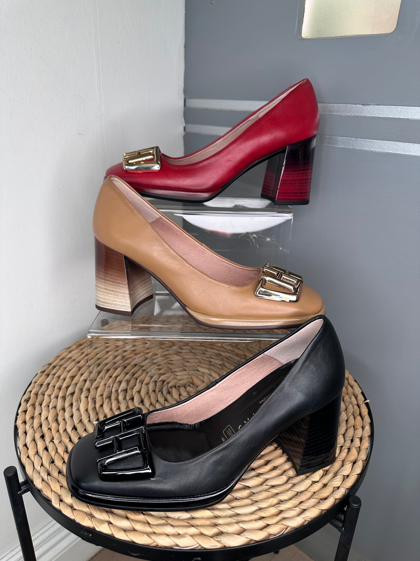 Hispanitas - Rich Camel Court Shoe With Block Heel & Gold Trim