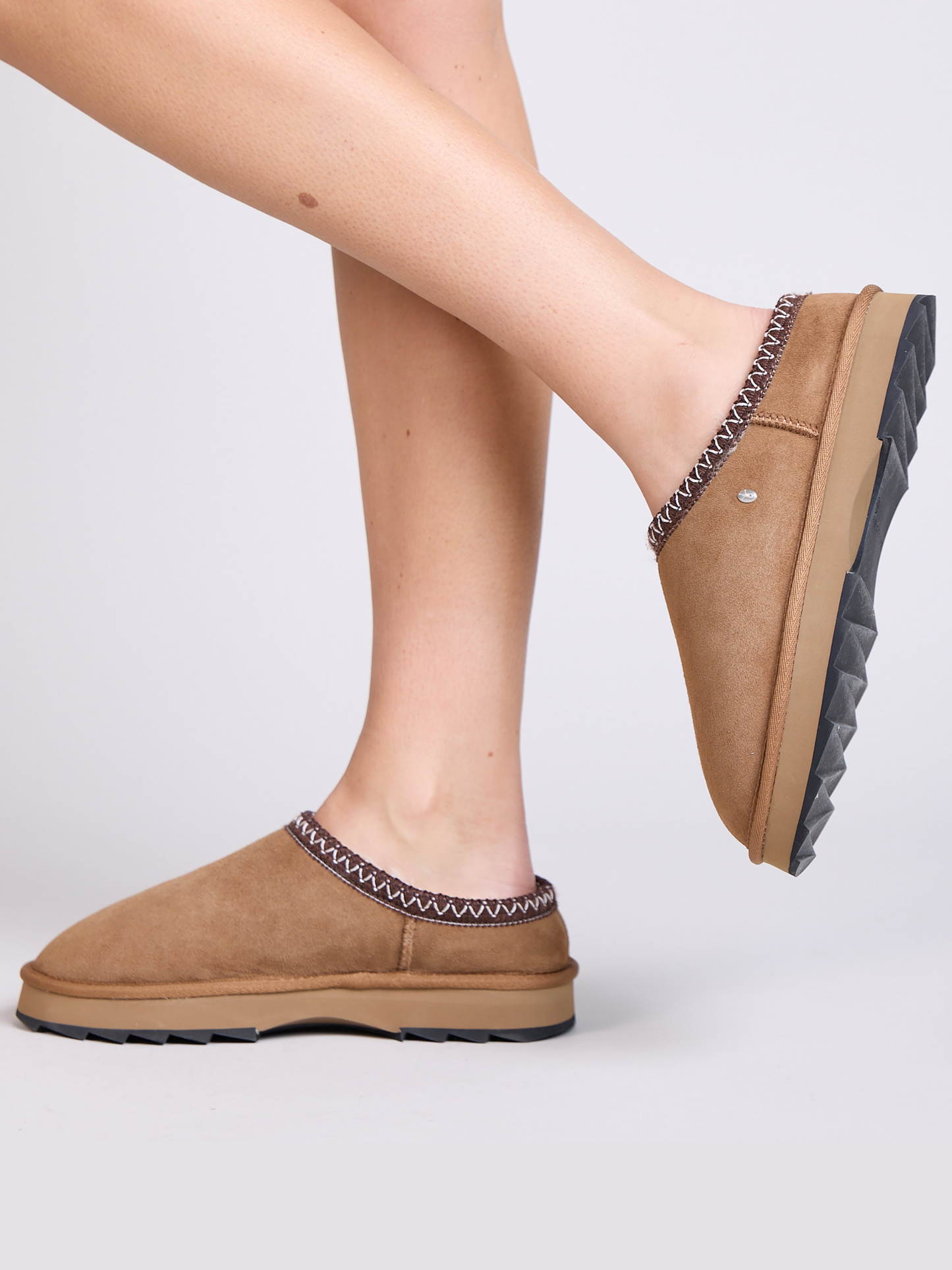 Emu Australia -Sharky Scuff Chestnut Clog