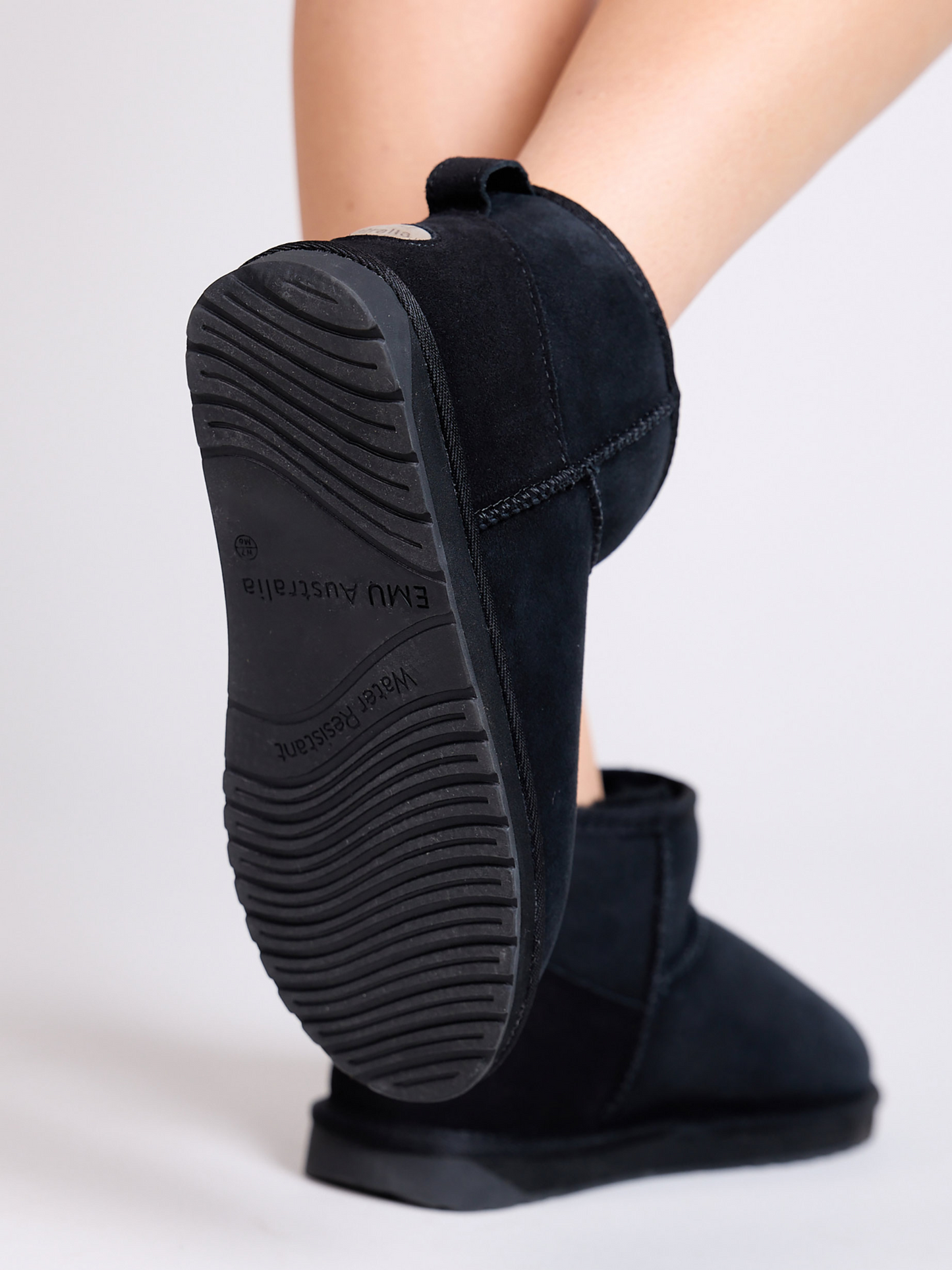 Emu Australia - Stinger Micro Boot in Black