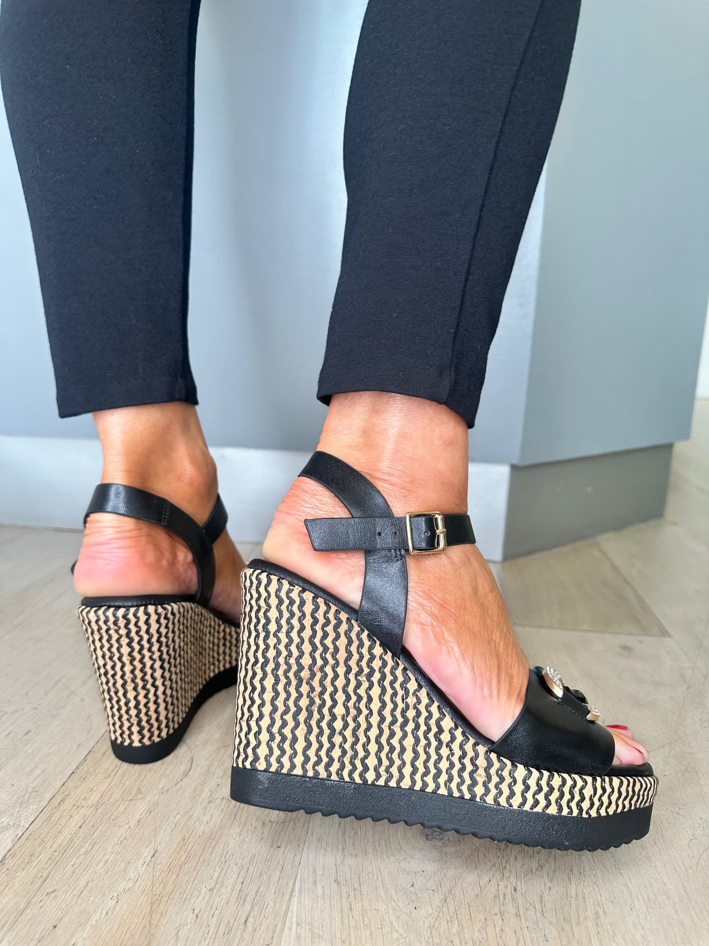 Repo - High Black Wedge With Diamante & Gold Chain Trim