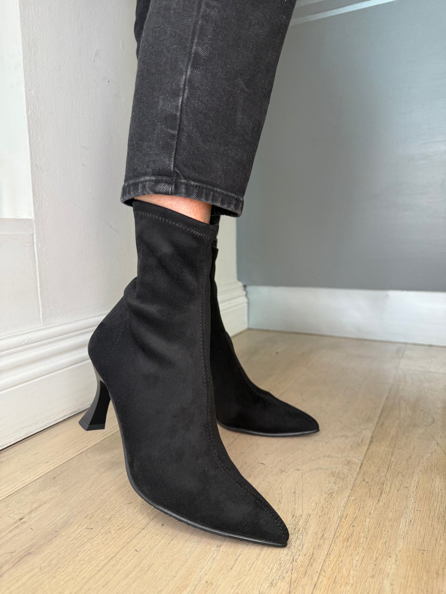 Miss Elastic - Black Suede Short Sock Boot