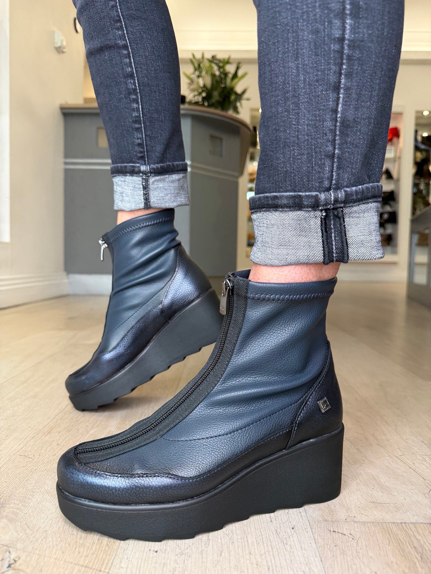 Jose Saenz -Metallic Navy/ Black Mix Wedge Boot