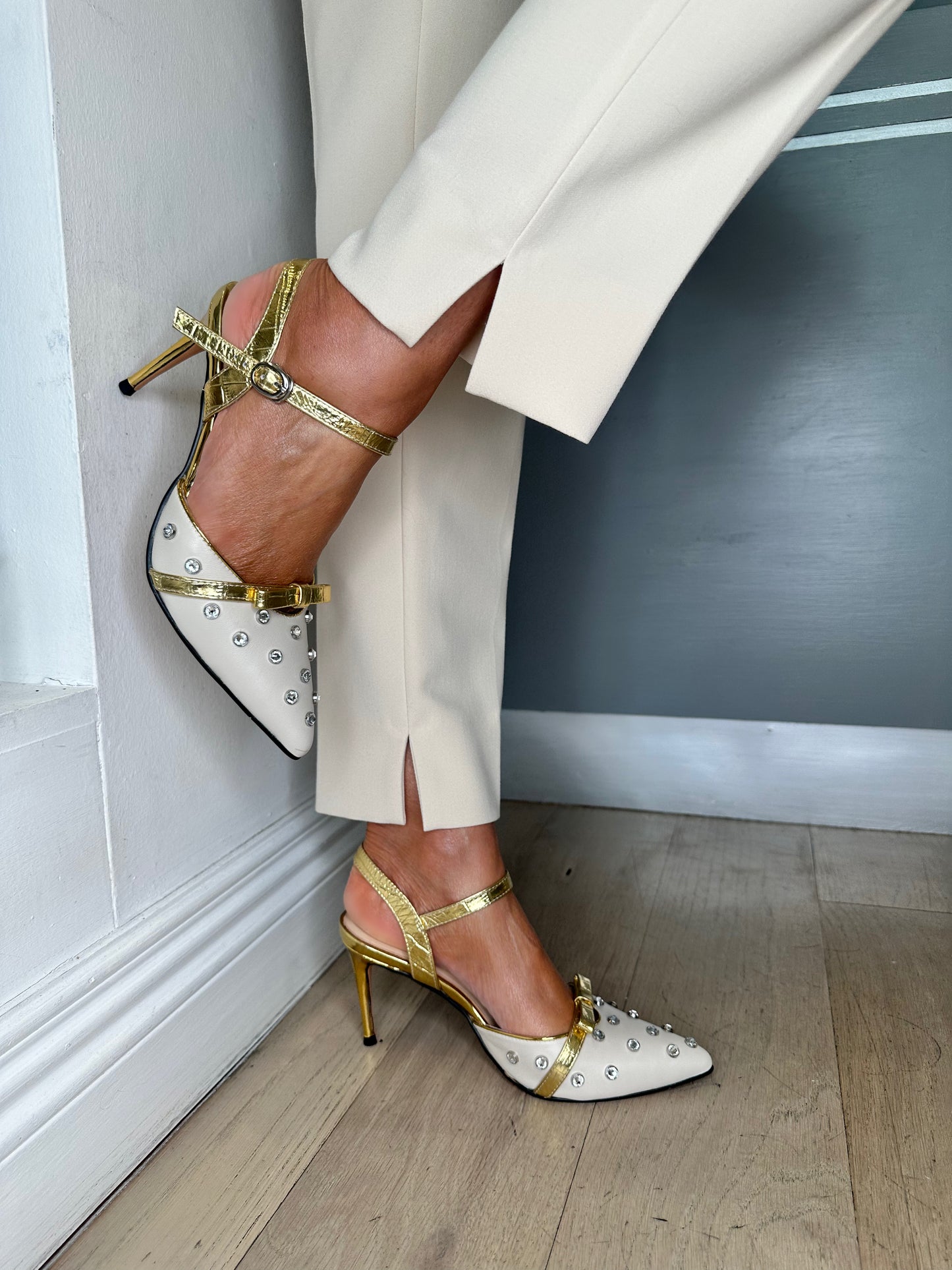 Loretta Vitale - Pointy Toe Cream Diamante Studded Slingback Shoe With Antique Gold Trim