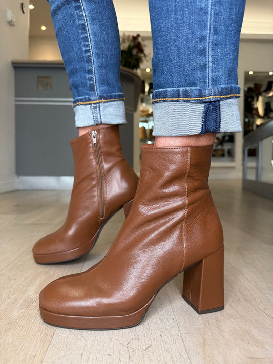 Marian - Rich Tan Leather Rounded Toe Block Heel Boot