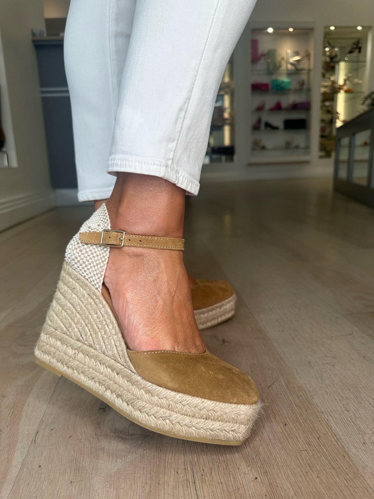 Viguera - Whiskey Suede Square Toe Hessian Wedge