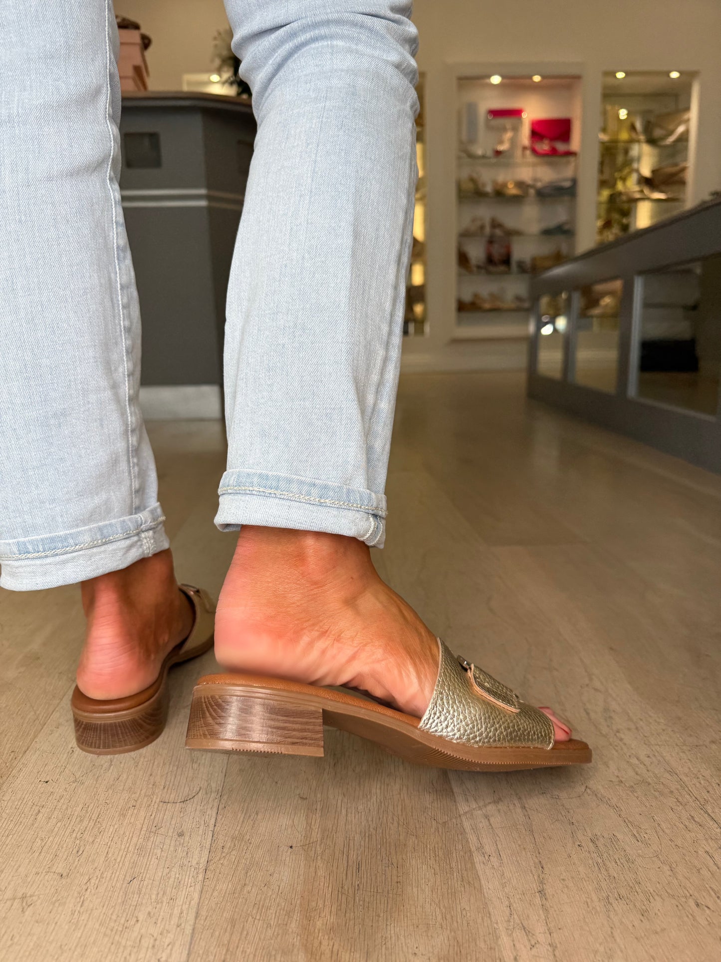 Oh My Sandals - Soft Gold Leather Sliders