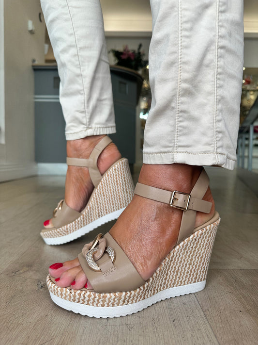 Repo - High Beige Wedge With Diamante & Gold Chain Trim