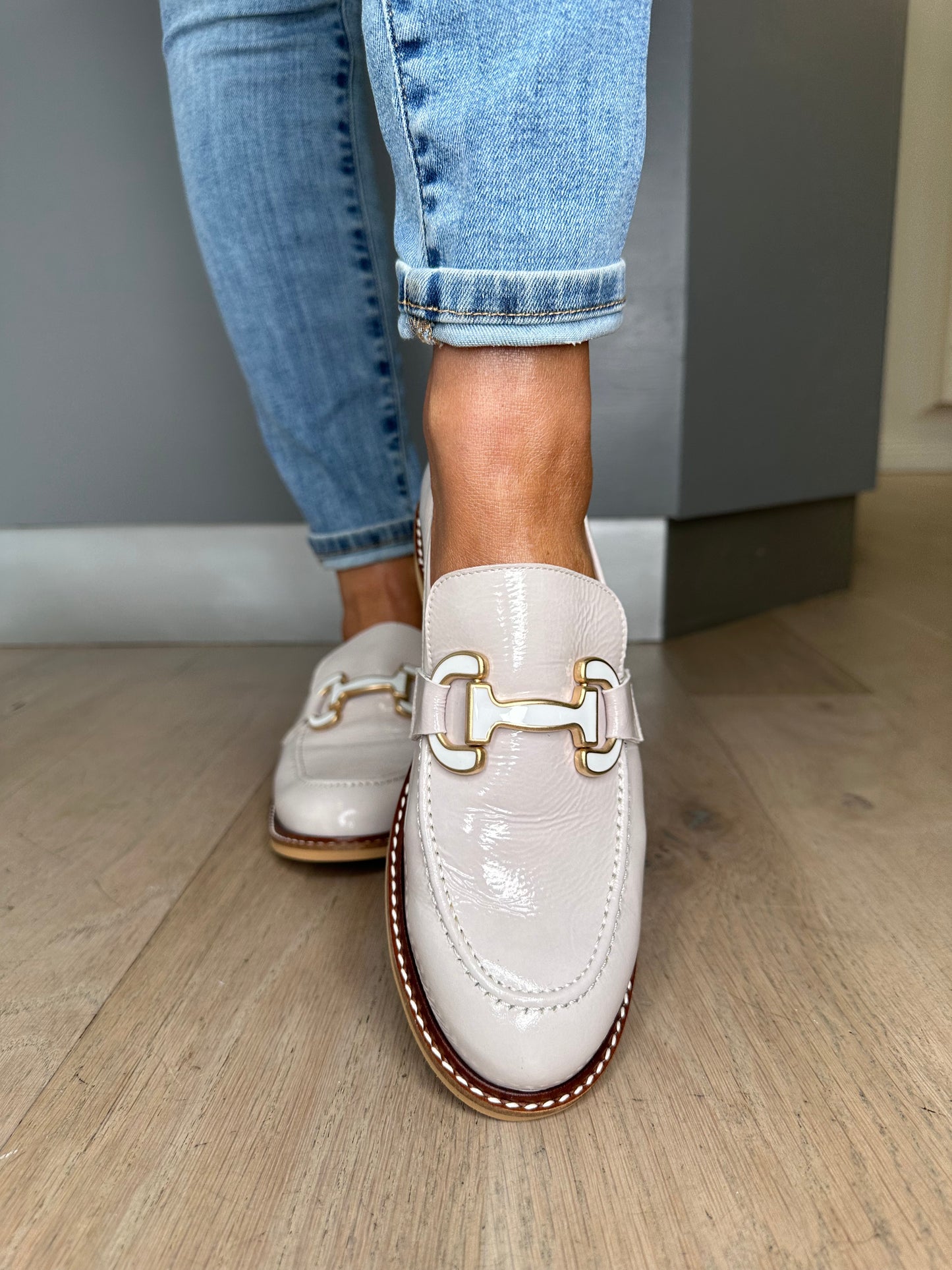 Marian - Soft Cream Nappa Leather Loafer With Chain Trim