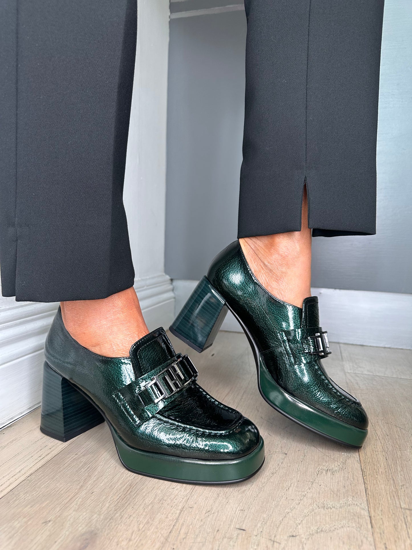 Hispanitas - Forest Green Flexy Patent Shoe With Block Heel & Platform Sole