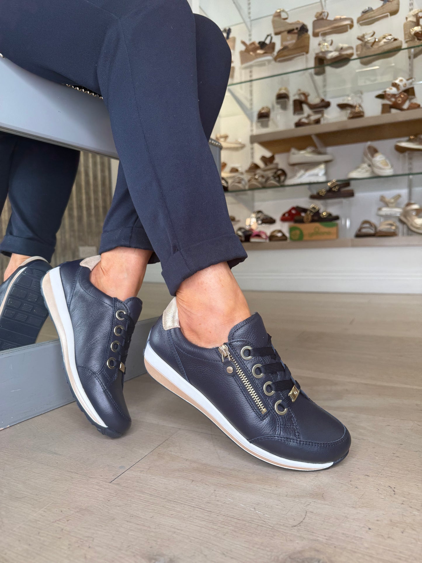 Ara - Osaka Navy Trainer With Side Zip