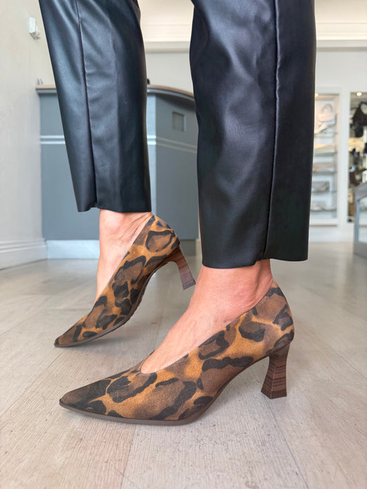 Hispanitas - Leopard Print Suede Pointy Toe Court Shoe