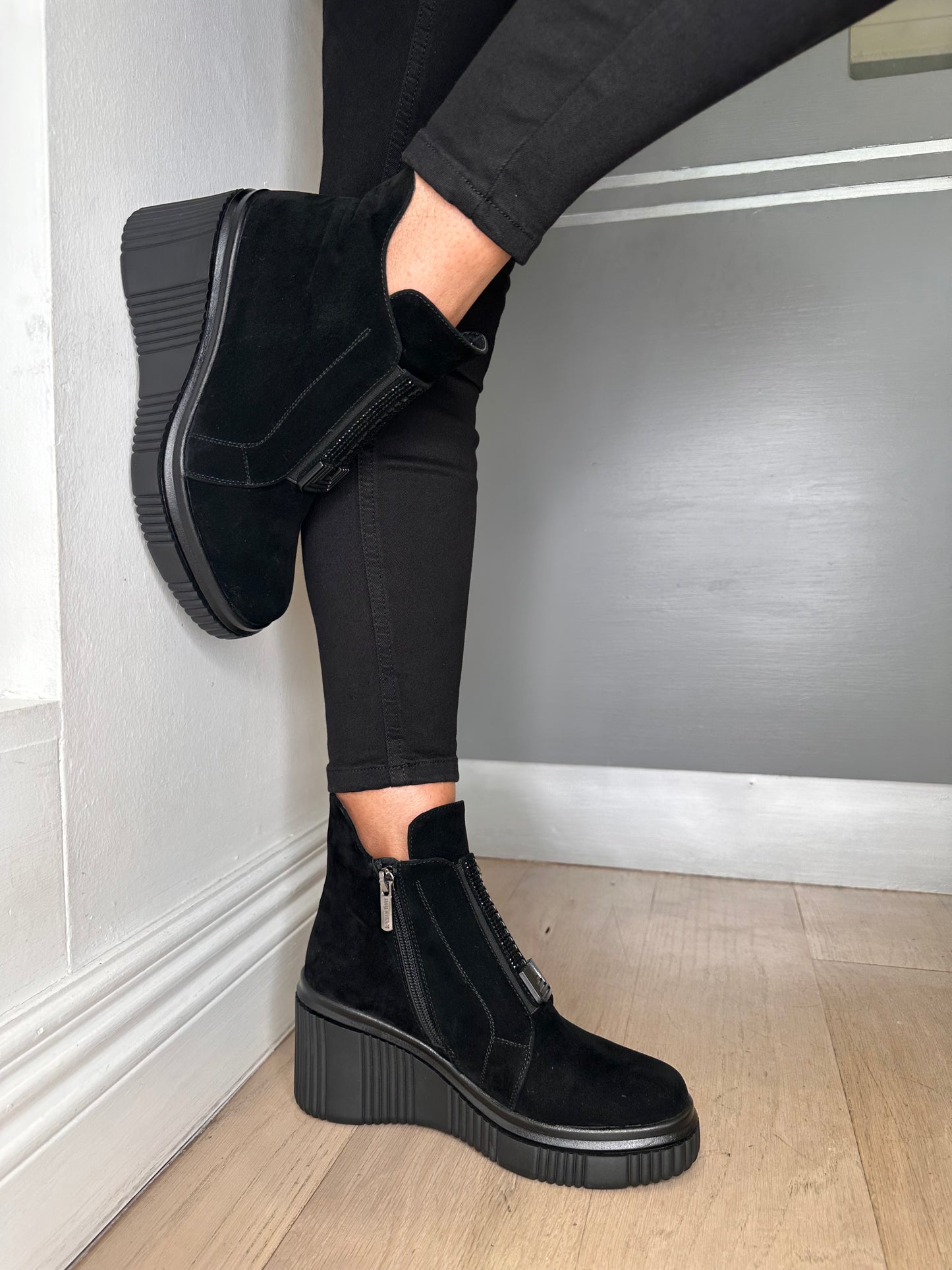 Loretta Vitale - Black Suede Short Wedge Boot With Platform Sole