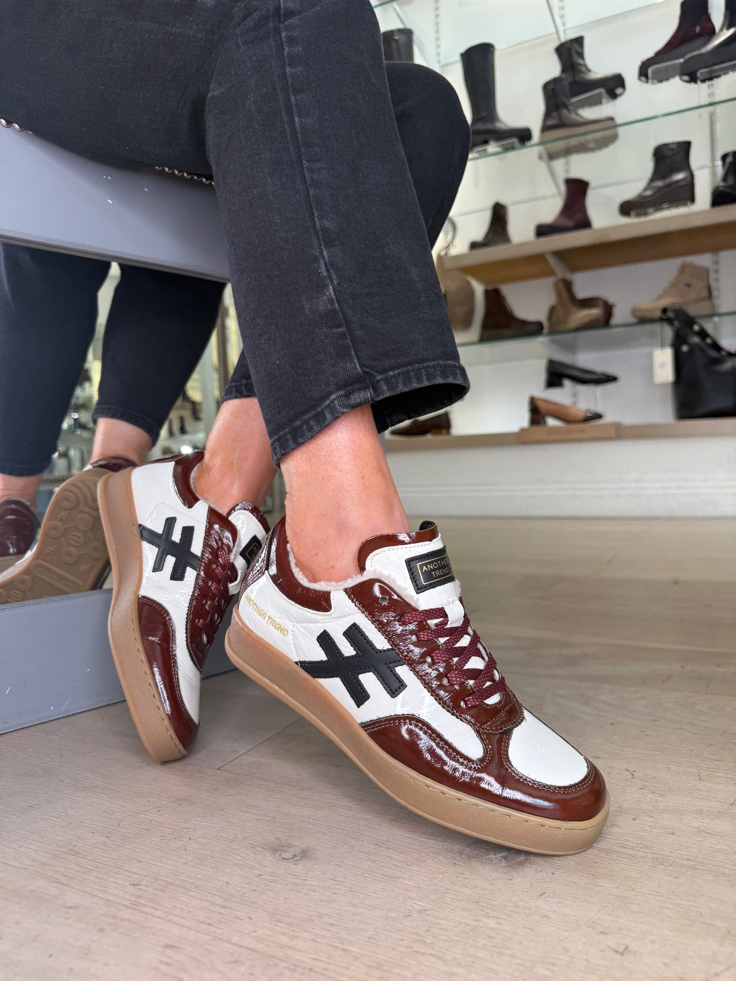 Another Trend - Brown & White Flexy Patent Leather Trainer With Wollen Lining