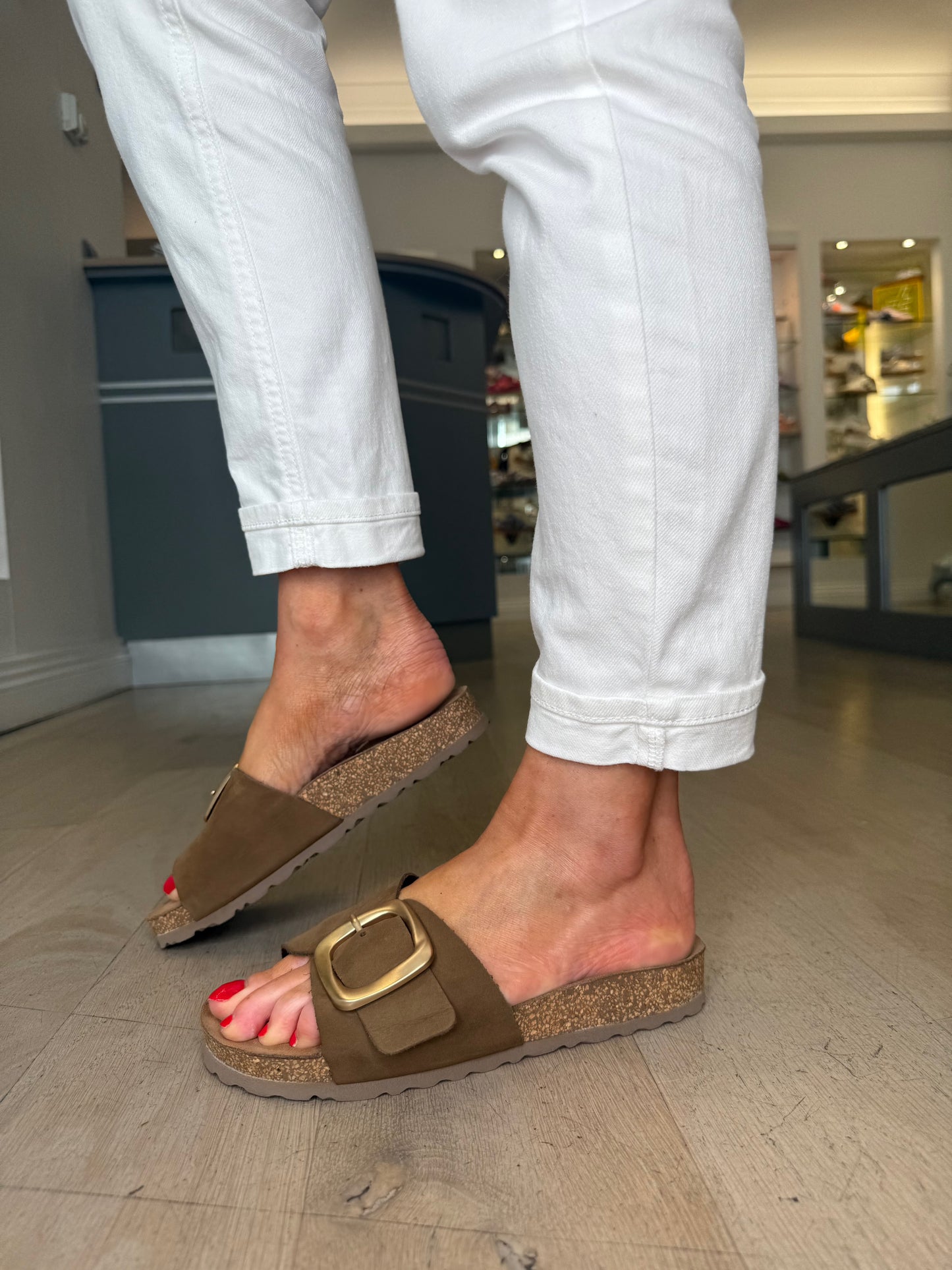 Yokono - Mocha Brown Slider With Antique Gold Buckle Trim