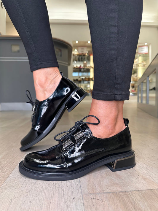 Loretta Vitale -Black Flexy Patent Lace Up Brogue