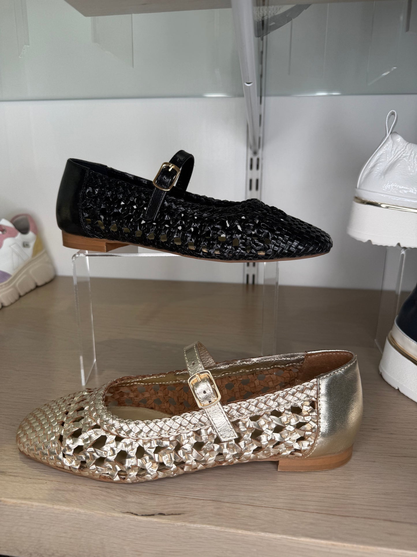 Repo - Metallic Gold Leather Weave Mary Jane Style Pomp