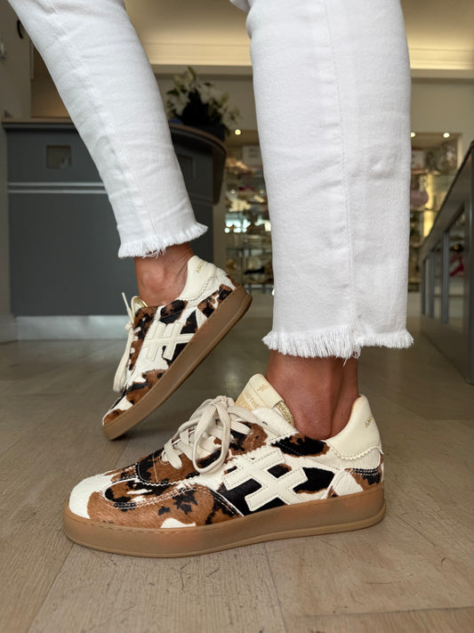 Another Trend - Rich Cream / Cowhide Print Trainer