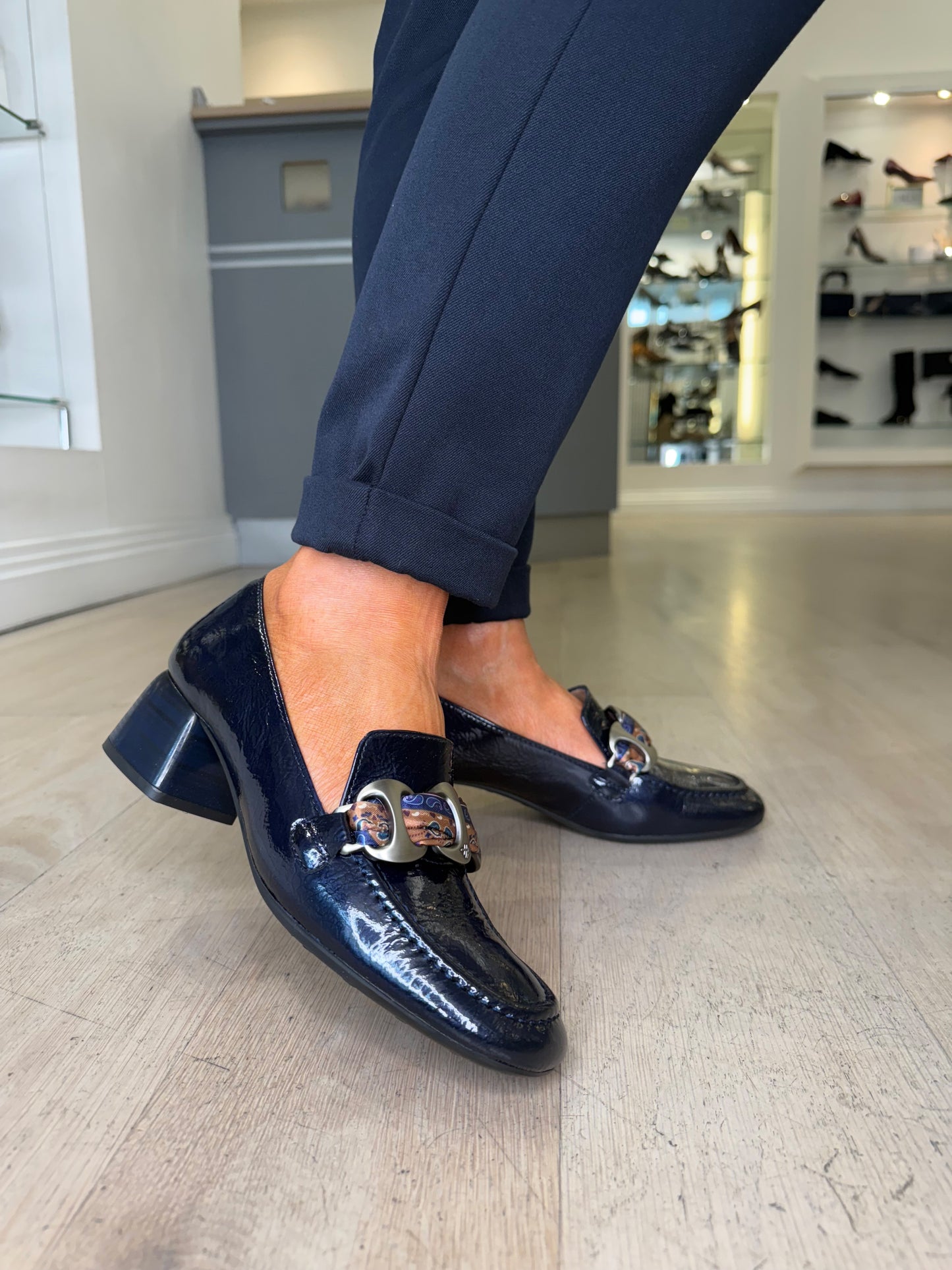 Hispanitas - Dark Navy Flexy Patent Block Heel Shoe