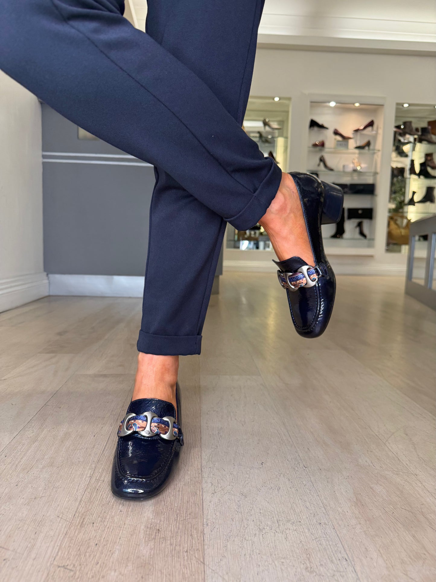 Hispanitas - Dark Navy Flexy Patent Block Heel Shoe