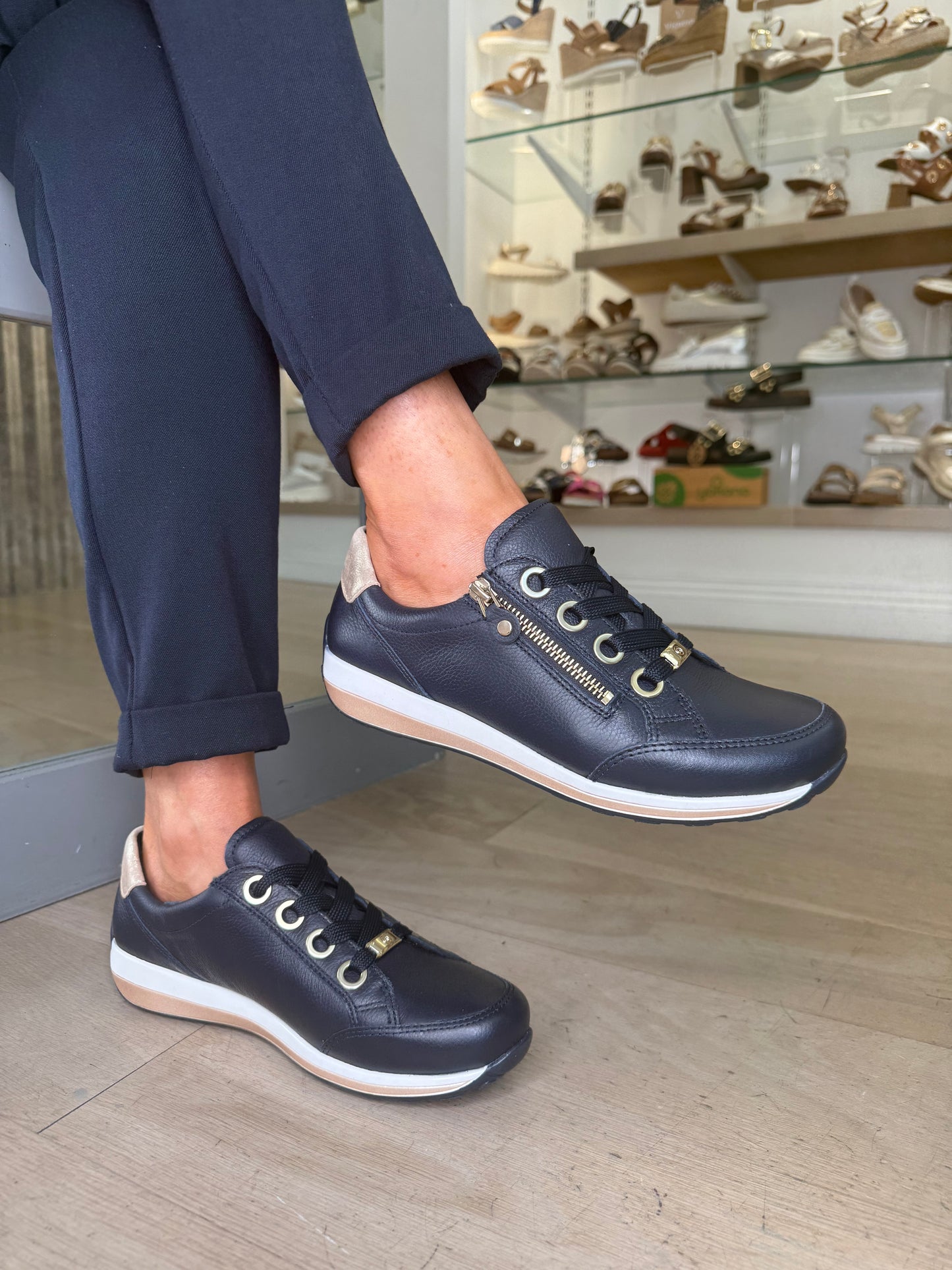 Ara - Osaka Navy Trainer With Side Zip