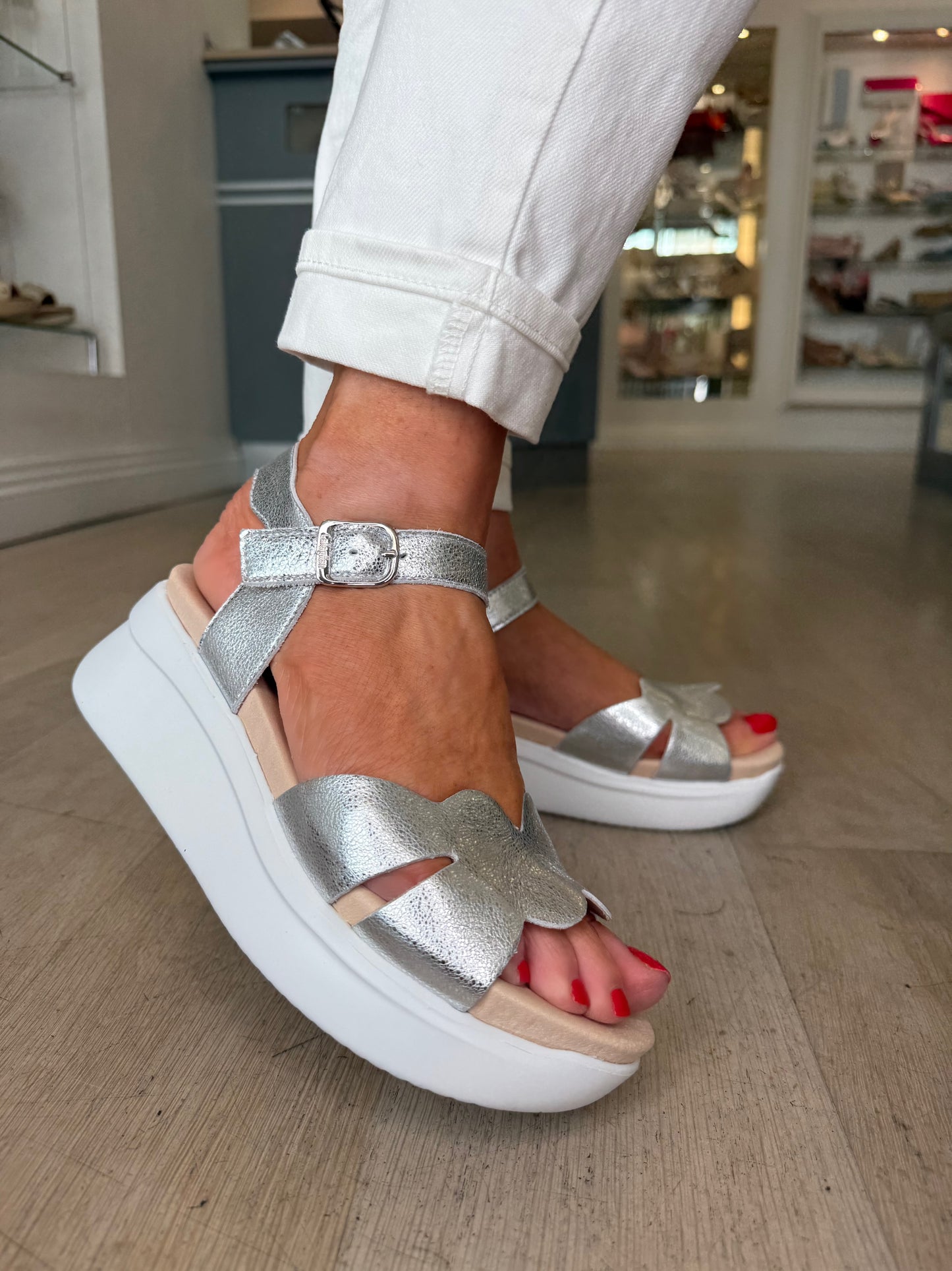 Callaghan -Soft Metallic Silver Scalloped Wedge Sandal