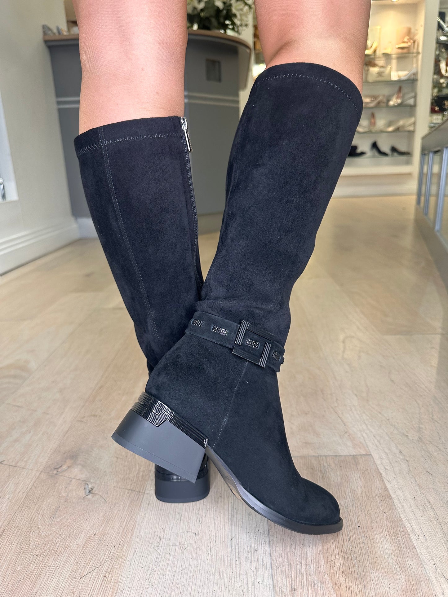 Loretta Vitale - Long Suede Black Boot With Small Block Heel