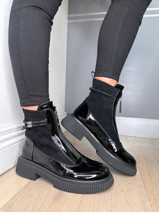 Loretta Vitale - Black Flexy Patent  / Fabric Mix Chelsea Style Boot