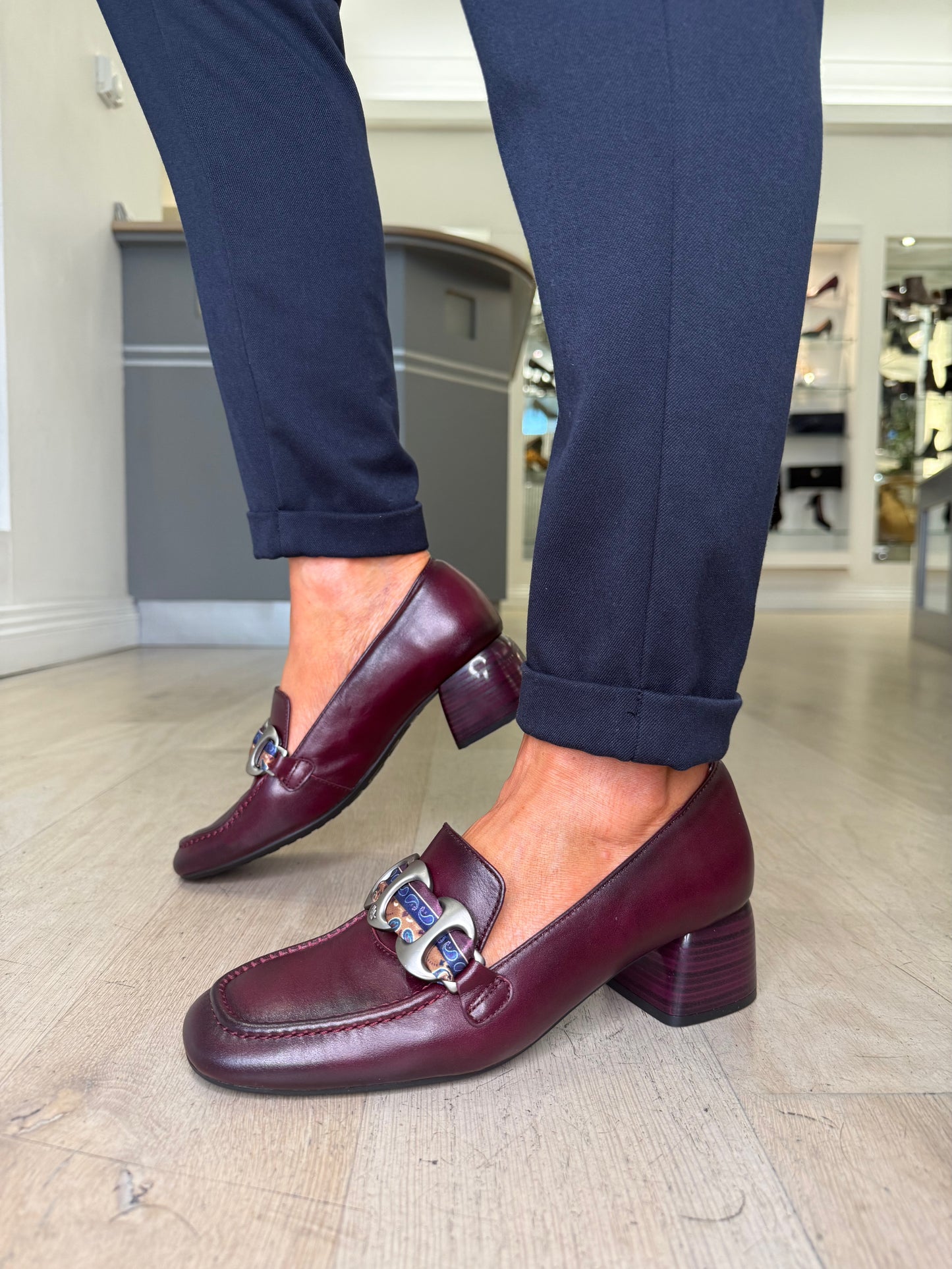 Hispanitas - Rich Bordo Leather Block Heel Shoe