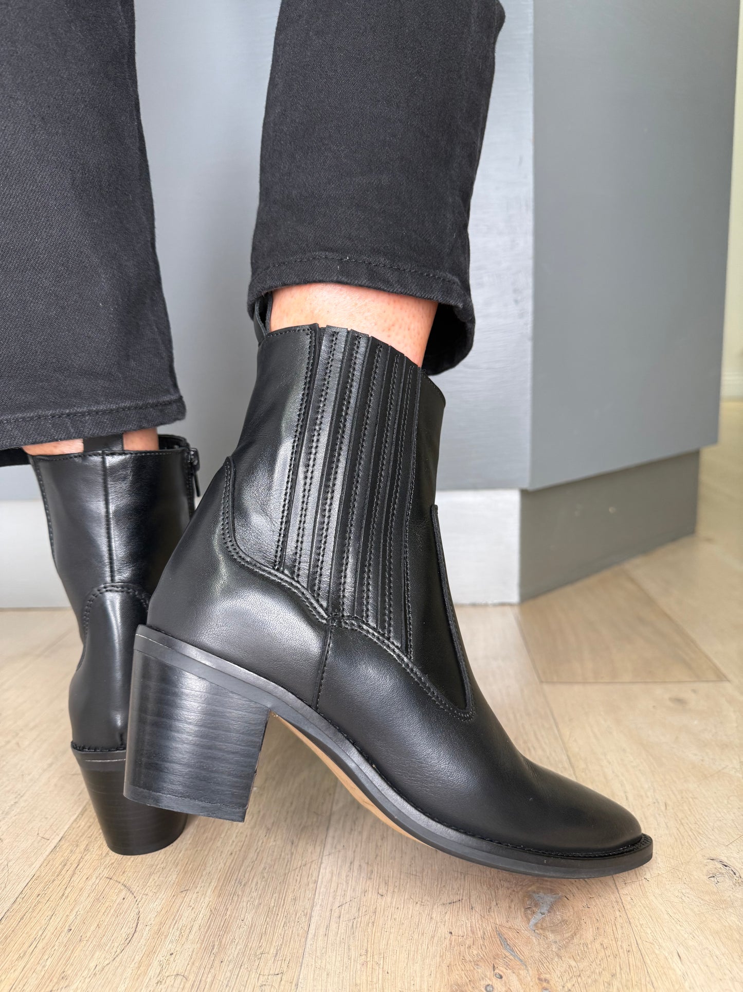 Alpe -Black Nappa Leather Western Style Boot