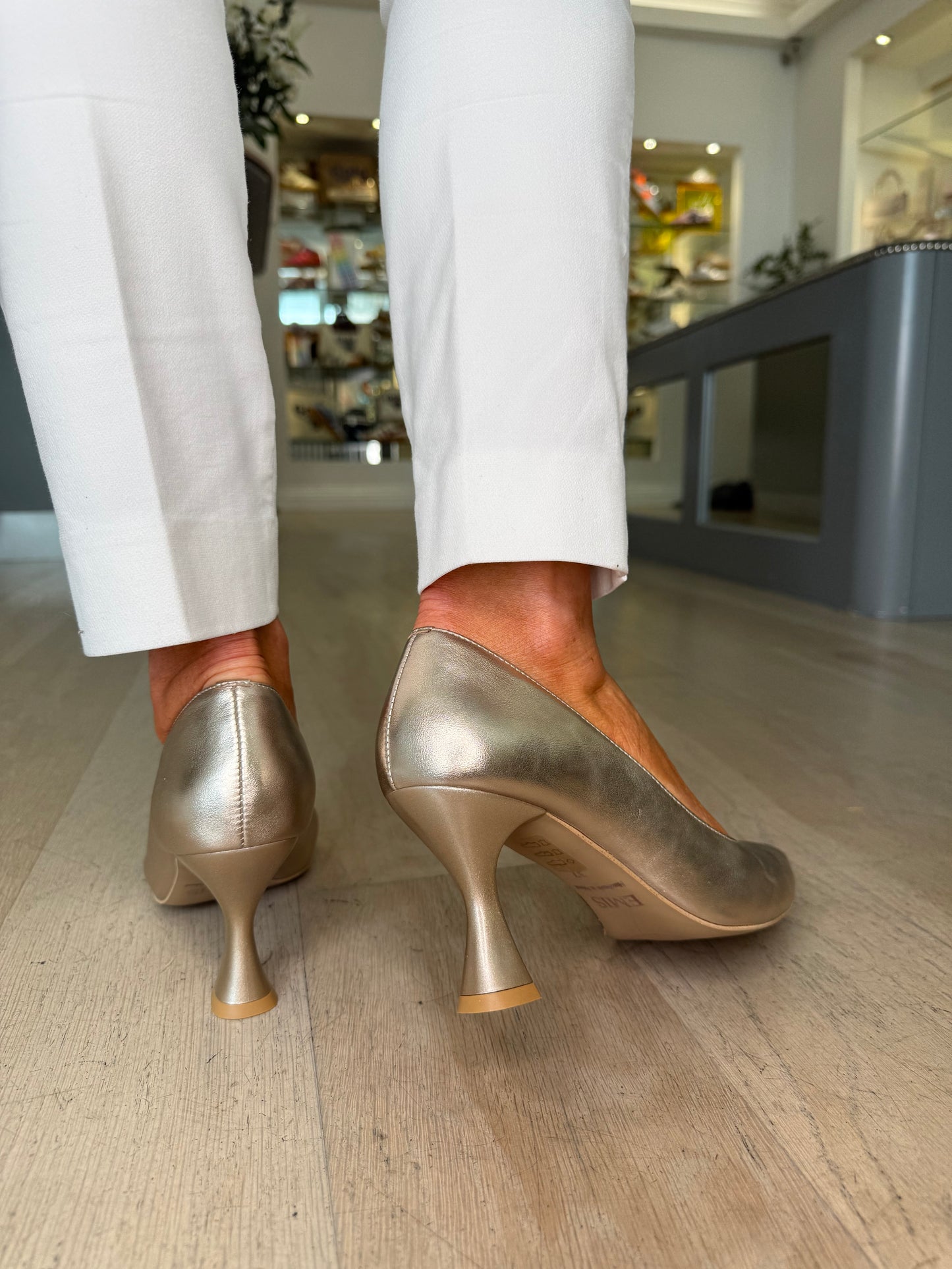 Emis -Soft Metallic Bronze Court Shoe With Medium Heel
