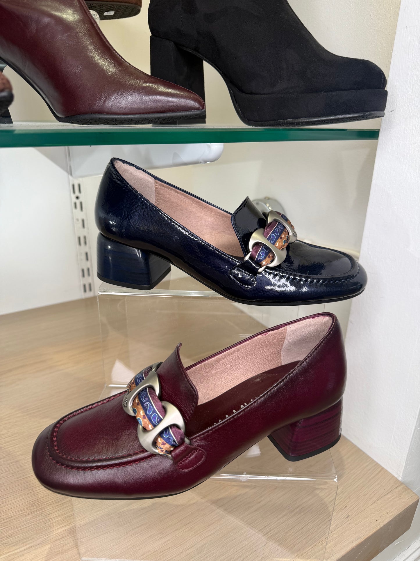 Hispanitas - Dark Navy Flexy Patent Block Heel Shoe