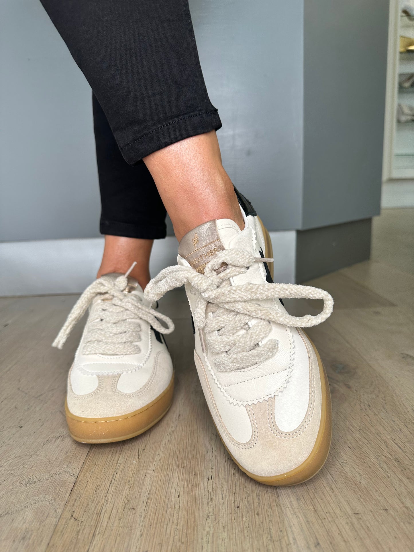 Another Trend (Alpe) - Off White & Beige Suede / Black Trim Trainer