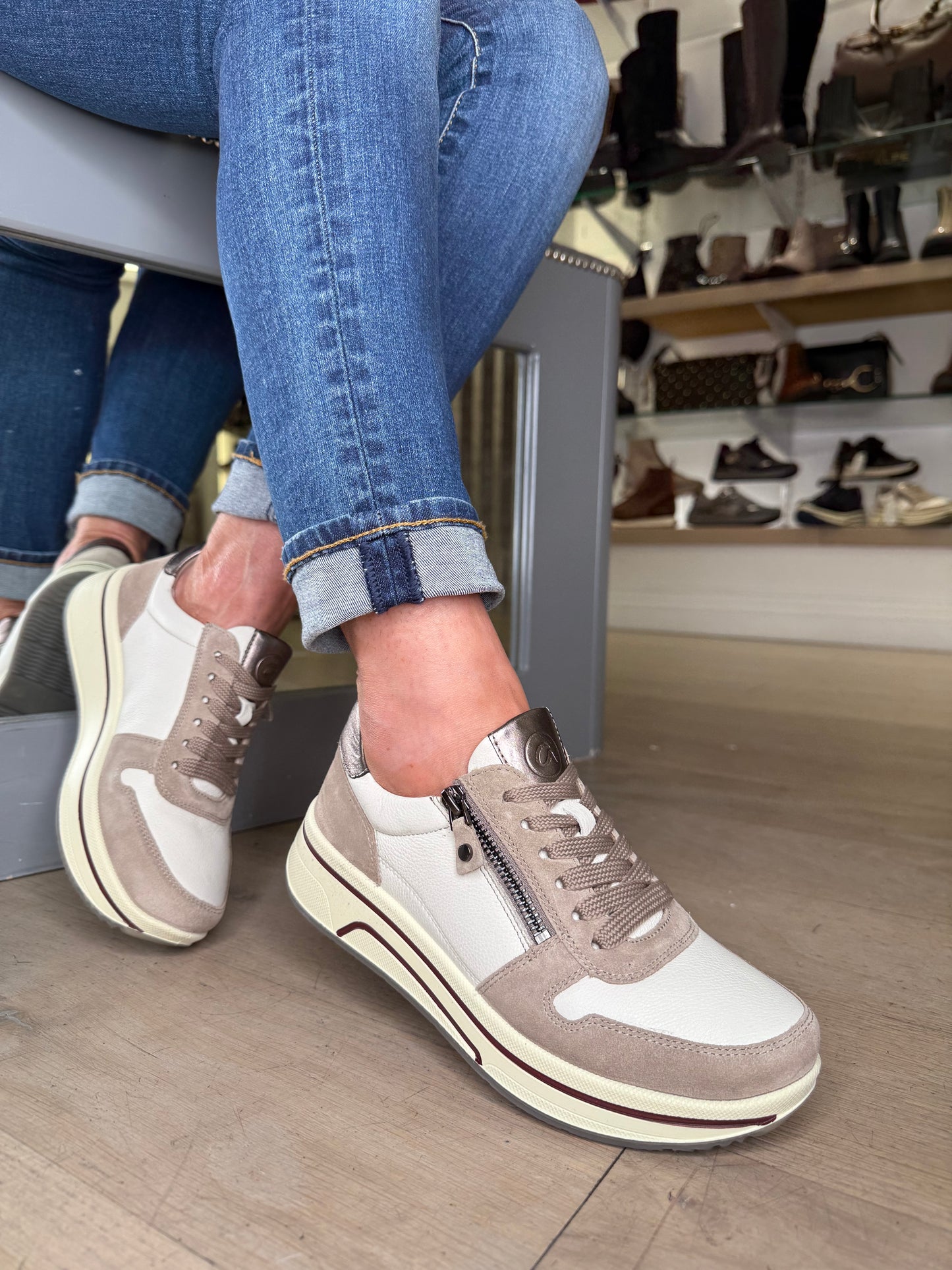 Ara -Cashmere Cream/ Taupe Suede Mix Side Zip Trainer