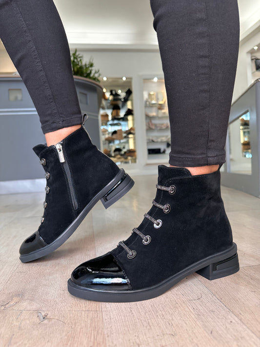 Loretta Vitale - Black Suede & Patent Boots