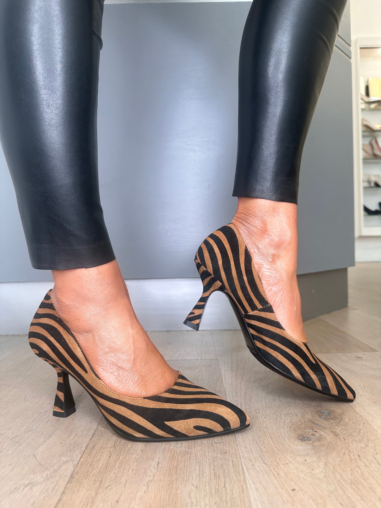 Marian - Black/Tan Zebra Print Mid Heel Court Shoe