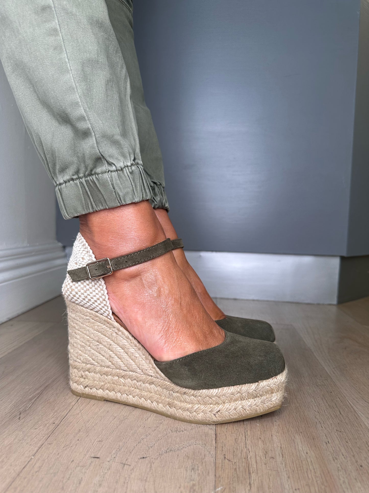 Viguera - Military Green Suede Square Toe Hessian Wedge