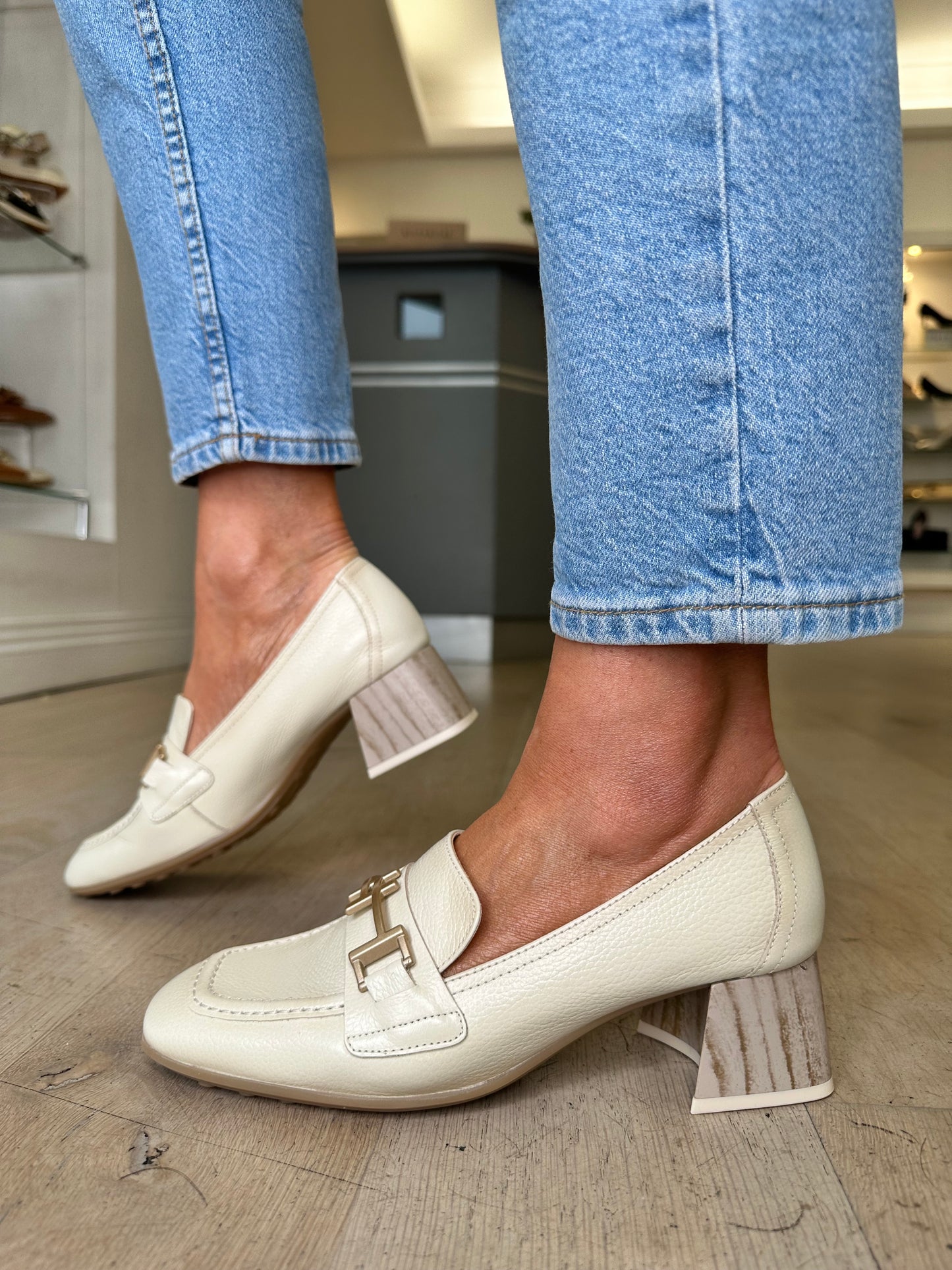 Hispanitas - Rich Cream Leather Loafer With Medium Heel